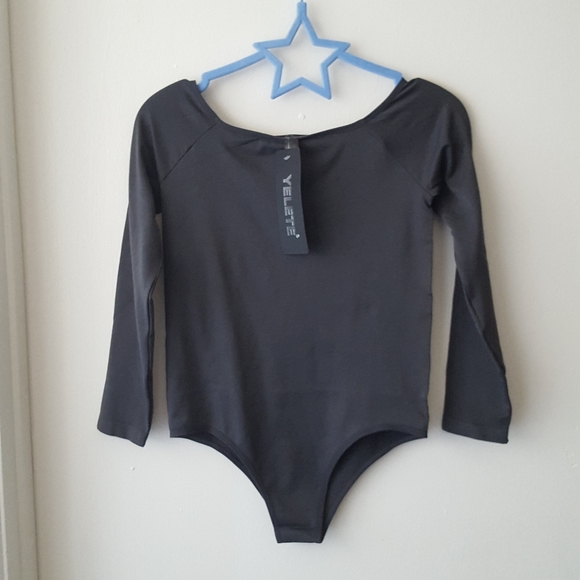 🌙NWT Charcoal Off Shoulder Bodysuit Longsleeve - Picture 2 of 8